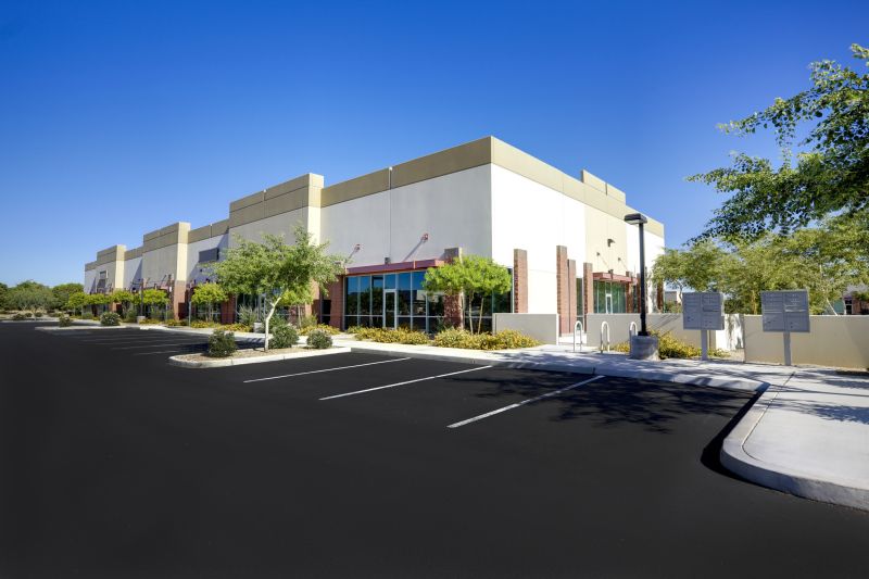 Who Does Parking Lots Lights Service